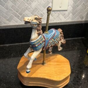 Vintage Carousel Music box